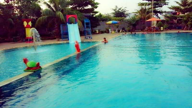 Metland Hotel Bekasi Esterno foto