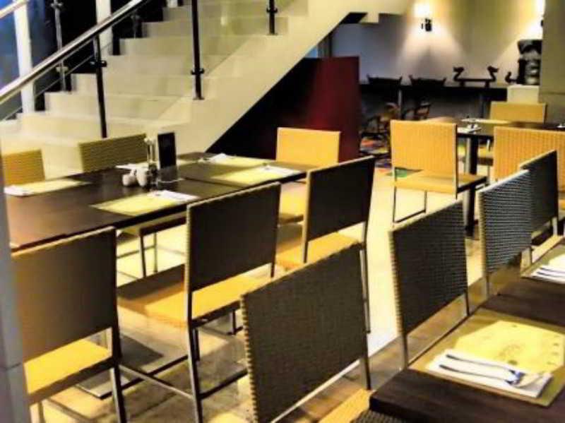Metland Hotel Bekasi Esterno foto