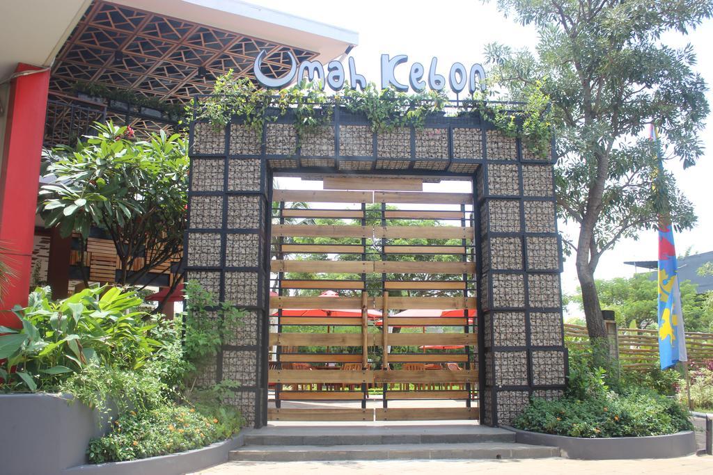 Metland Hotel Bekasi Esterno foto